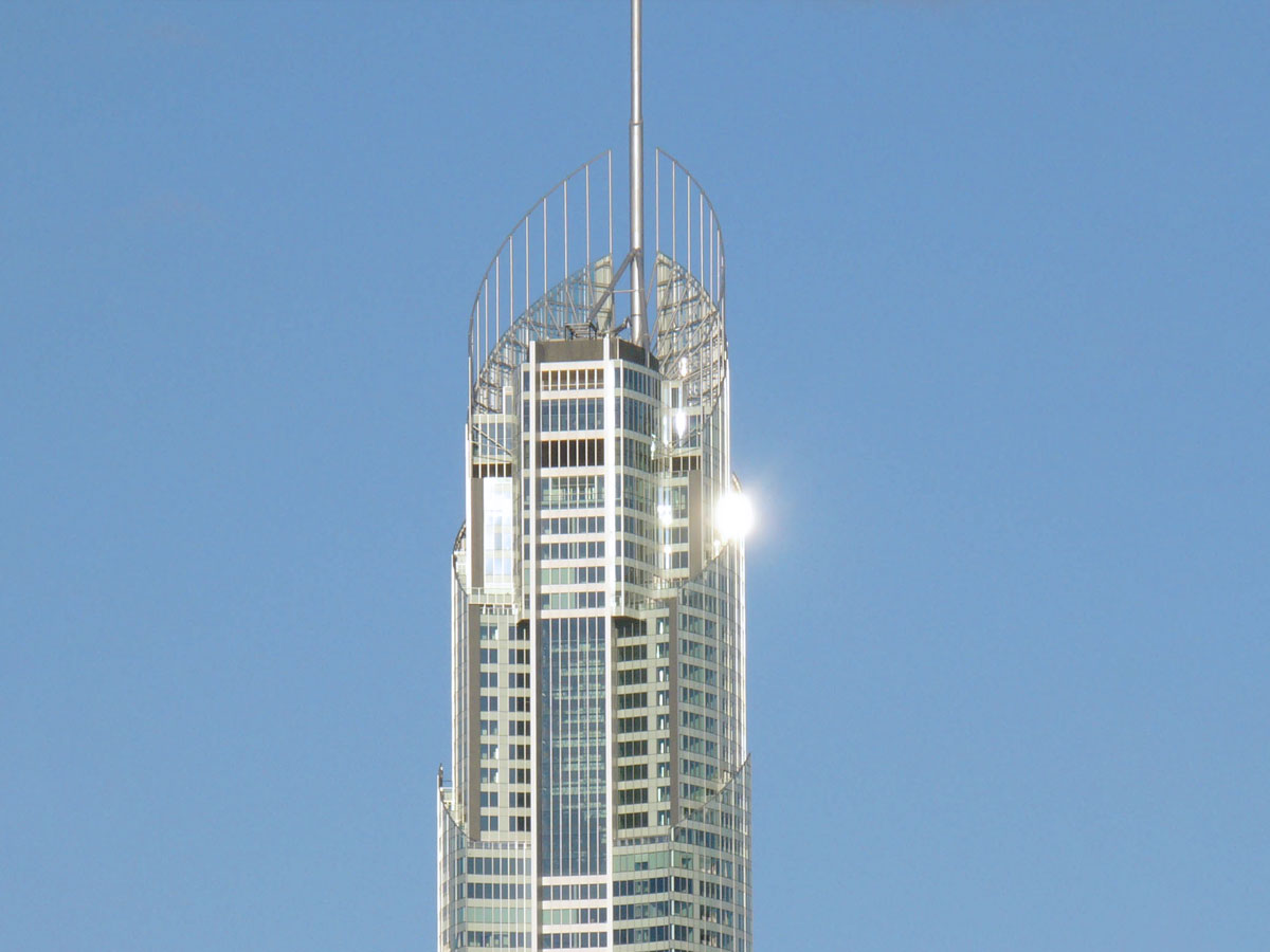 Q1 Tower Crown 01 - Sun Engineering QLD Australia